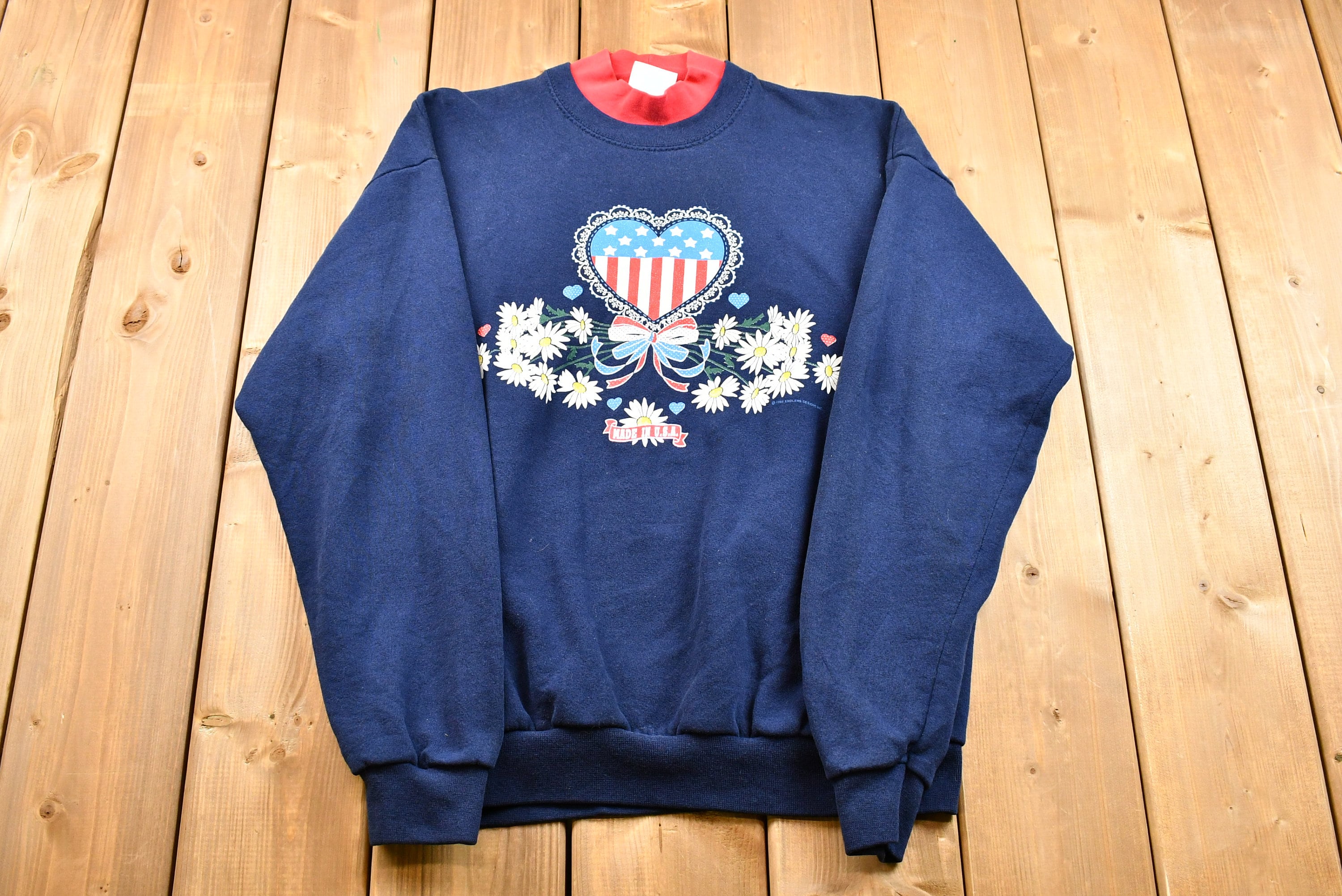 90s Made in USA Graphic Crewneck / American Heart & Flowers Print / Vintage Graphic Tee / Made in USA / Double Collar / American