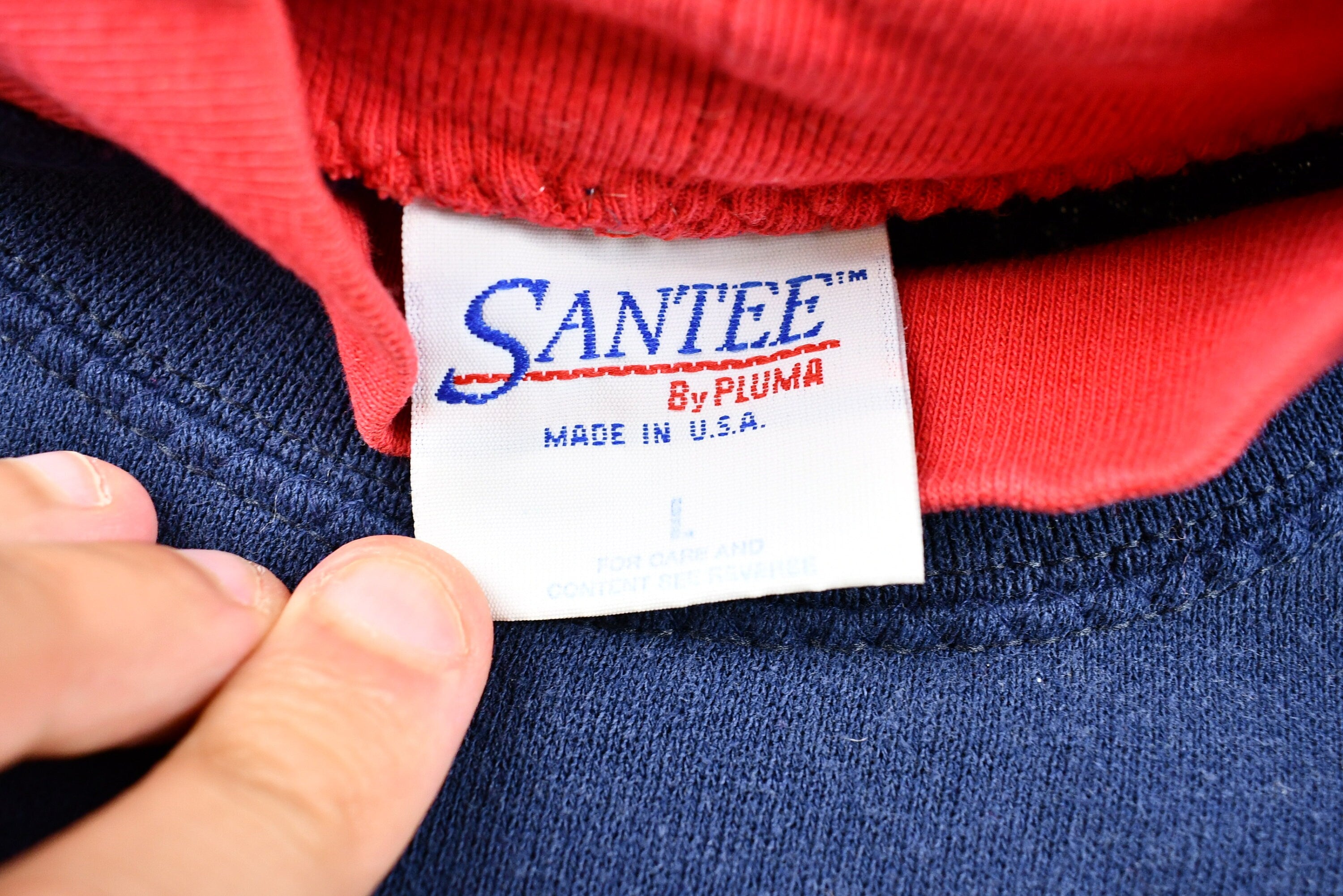 90s Made in USA Graphic Crewneck / American Heart & Flowers Print / Vintage Graphic Tee / Made in USA / Double Collar / American