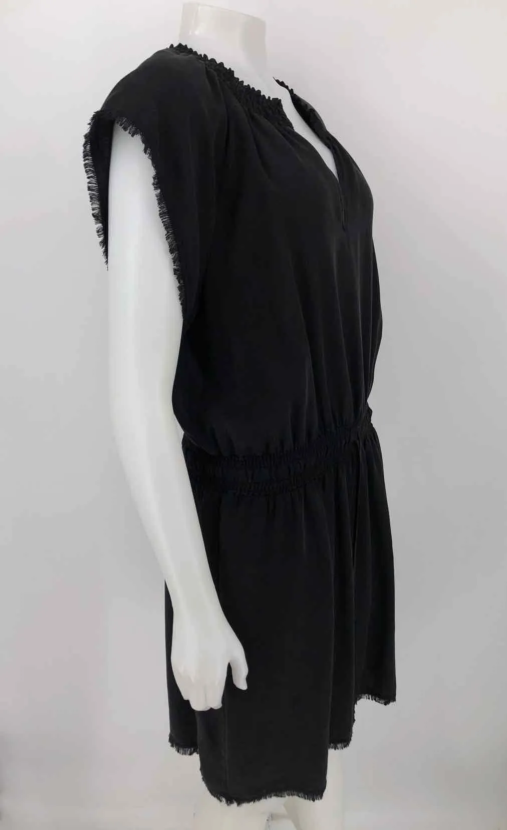 BELLA DAHL Black Frayed trim V-Neck Size LARGE  (L) Dress