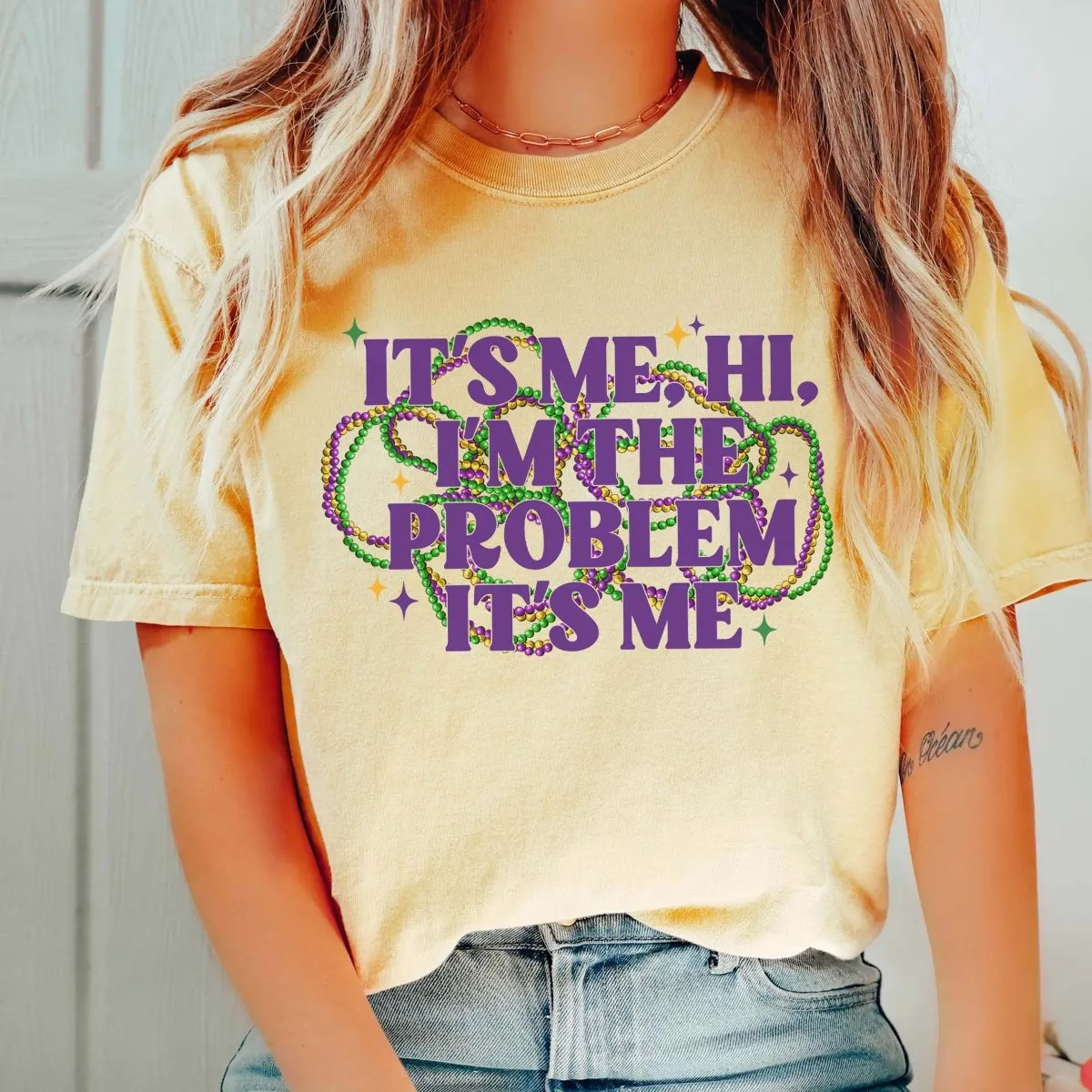 It's Me Hi Mardi Gras Beads Wholesale Comfort Color Tees