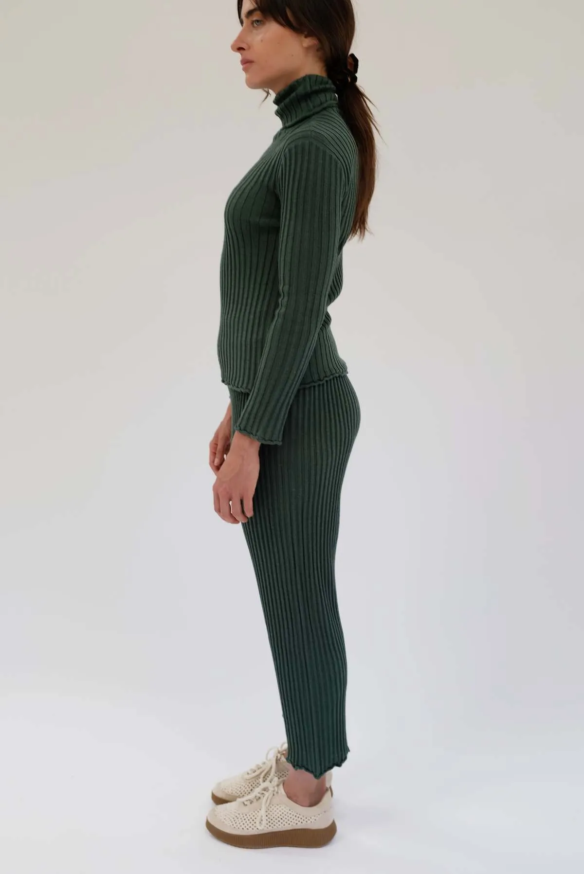 Merino Ribbed Turtleneck - Jungle