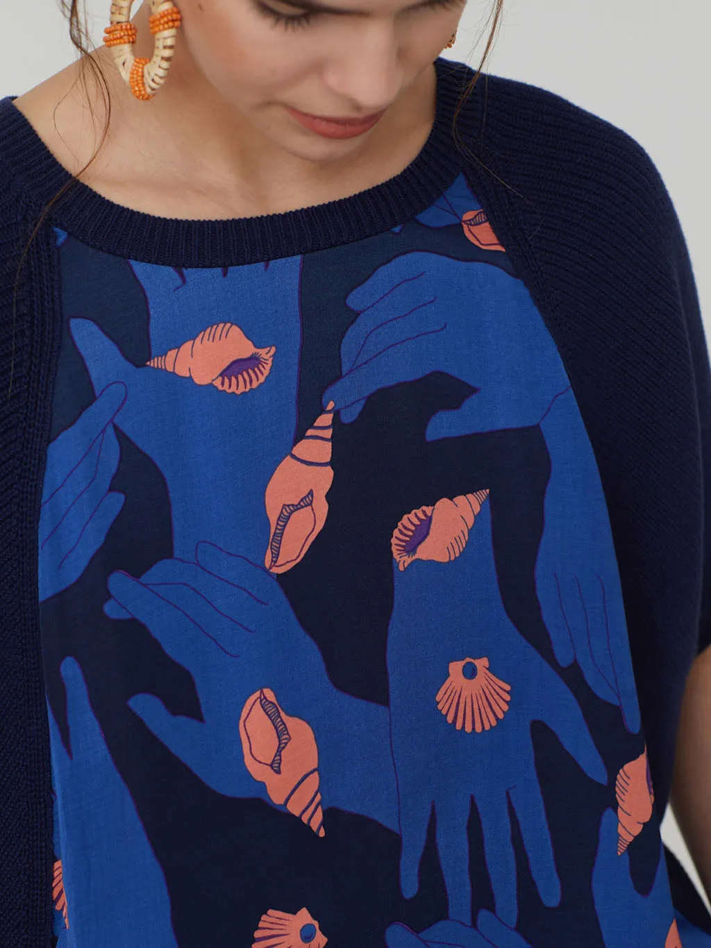 Nice Things Cape Sweater - Shell Print / Navy