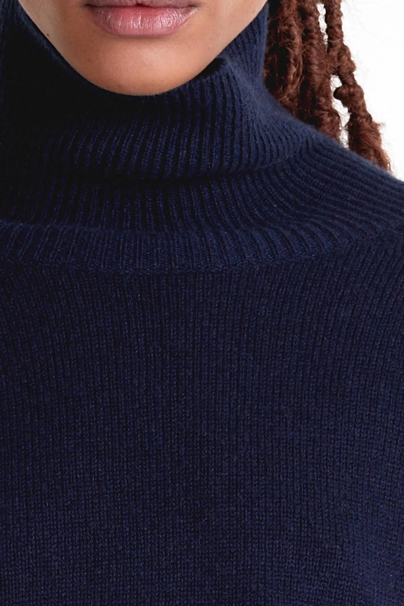 NOELLE TURTLENECK CASHMERE SWEATER