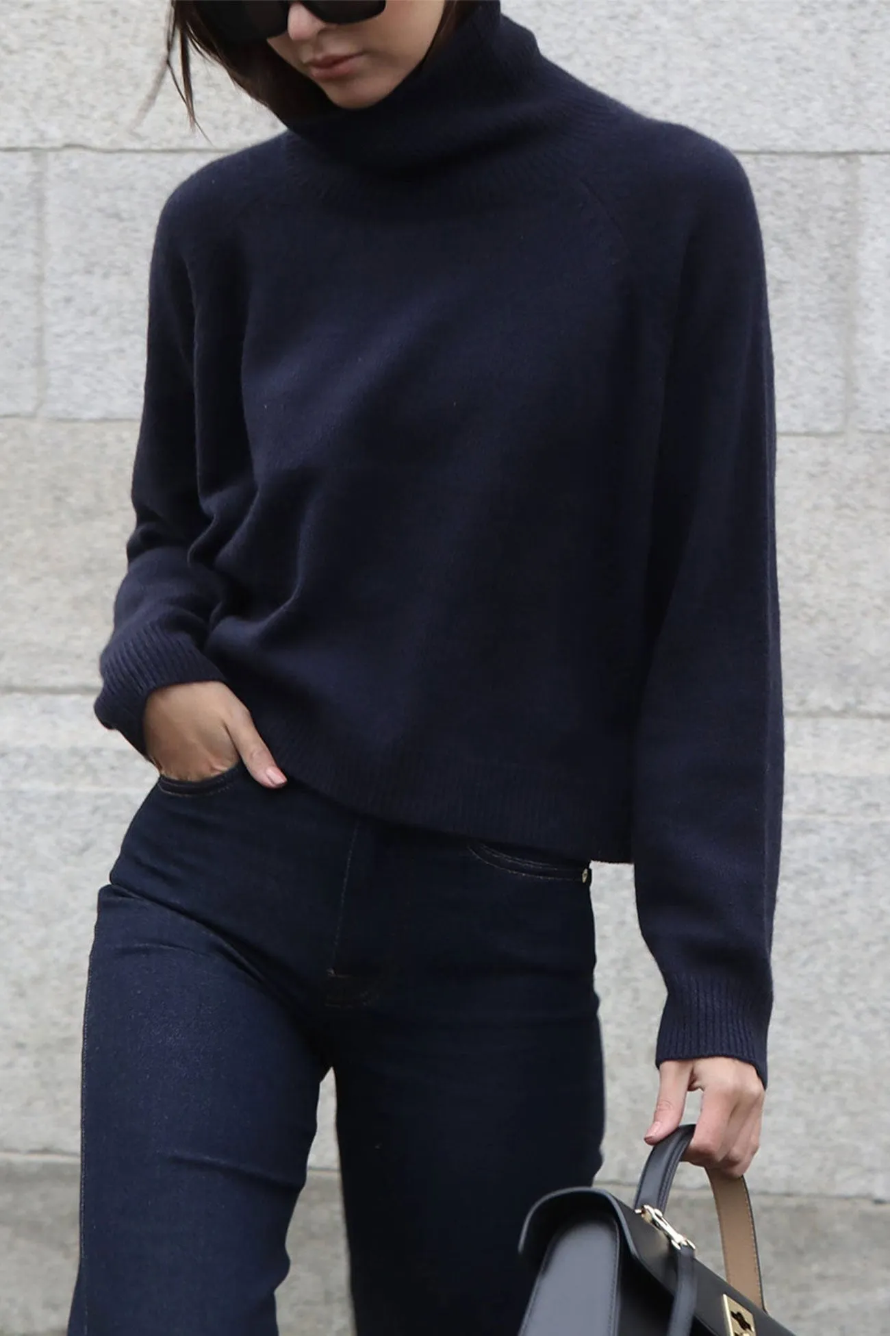 NOELLE TURTLENECK CASHMERE SWEATER