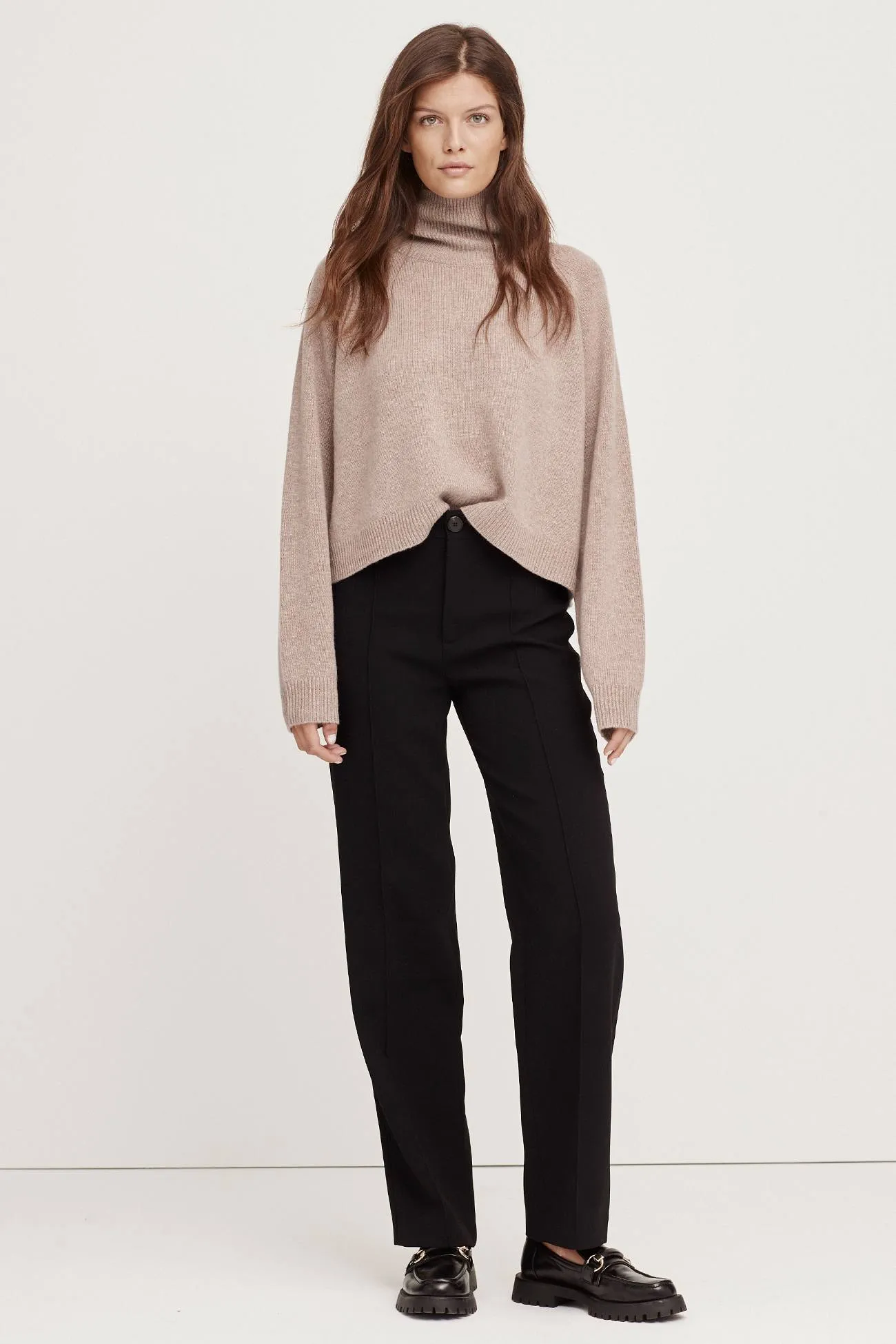 NOELLE TURTLENECK CASHMERE SWEATER