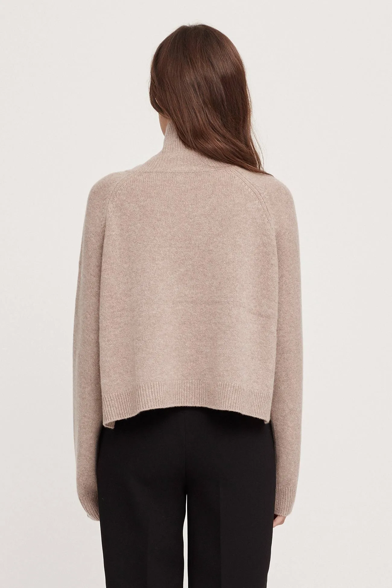 NOELLE TURTLENECK CASHMERE SWEATER