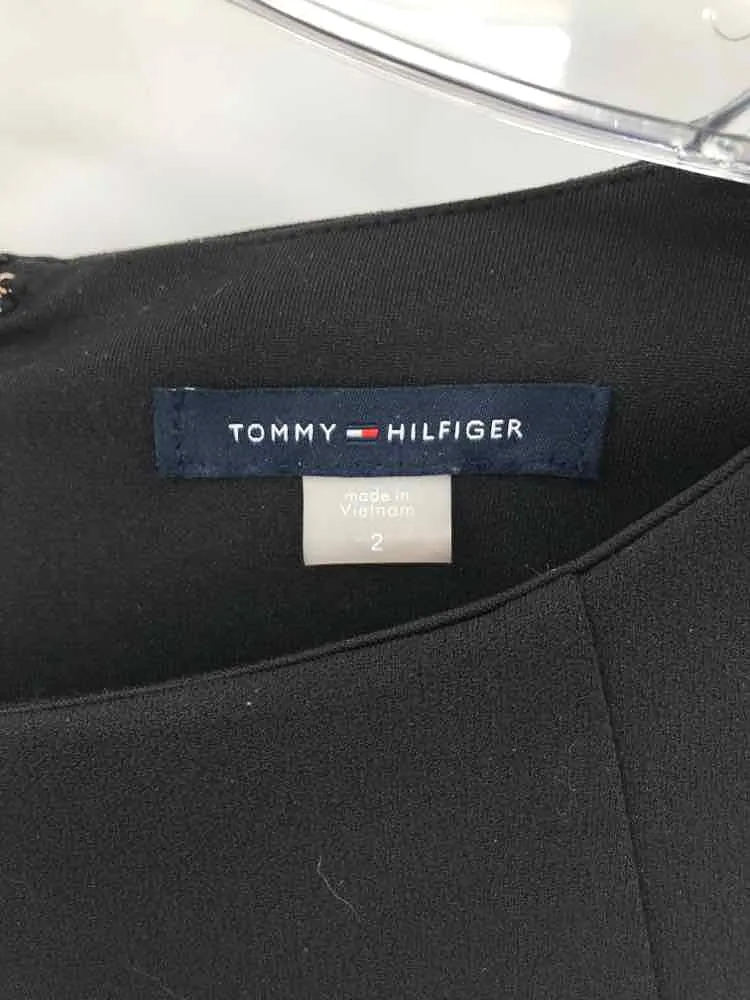 Pre-Owned Tommy Hilfiger Black Size 2 Knee Length Short Sleeve Dress