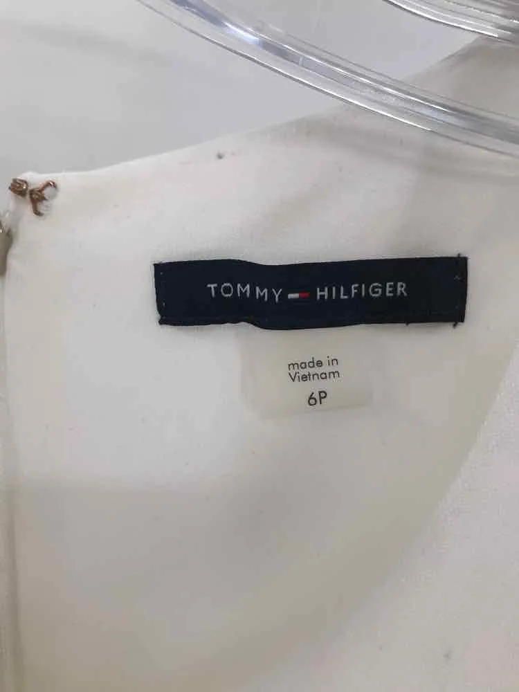 Pre-Owned Tommy Hilfiger White Size 6P Knee Length Short Sleeve Dress