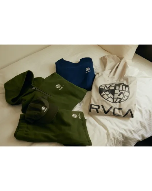 RVCA  |Crew Neck Long Sleeves Plain Logo Sweatshirts