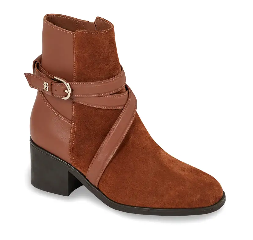 TOMMY HILFIGER Elevated Essential Suede Ankle Boot Cognac